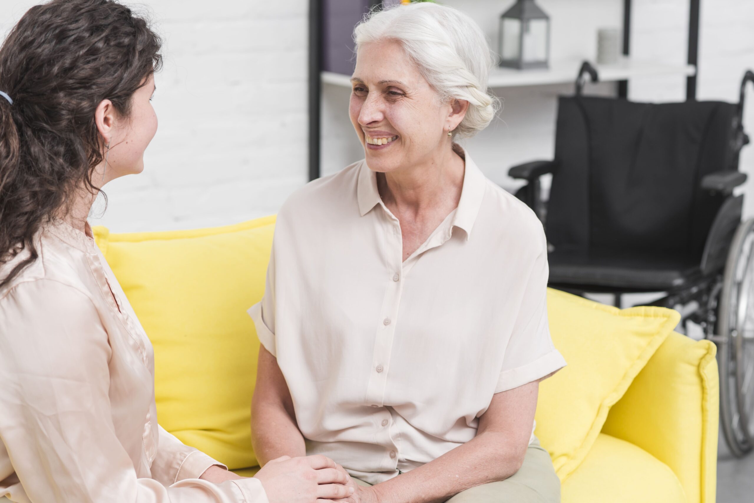 How to Communicate Effectively with a Loved One Who Has Dementia